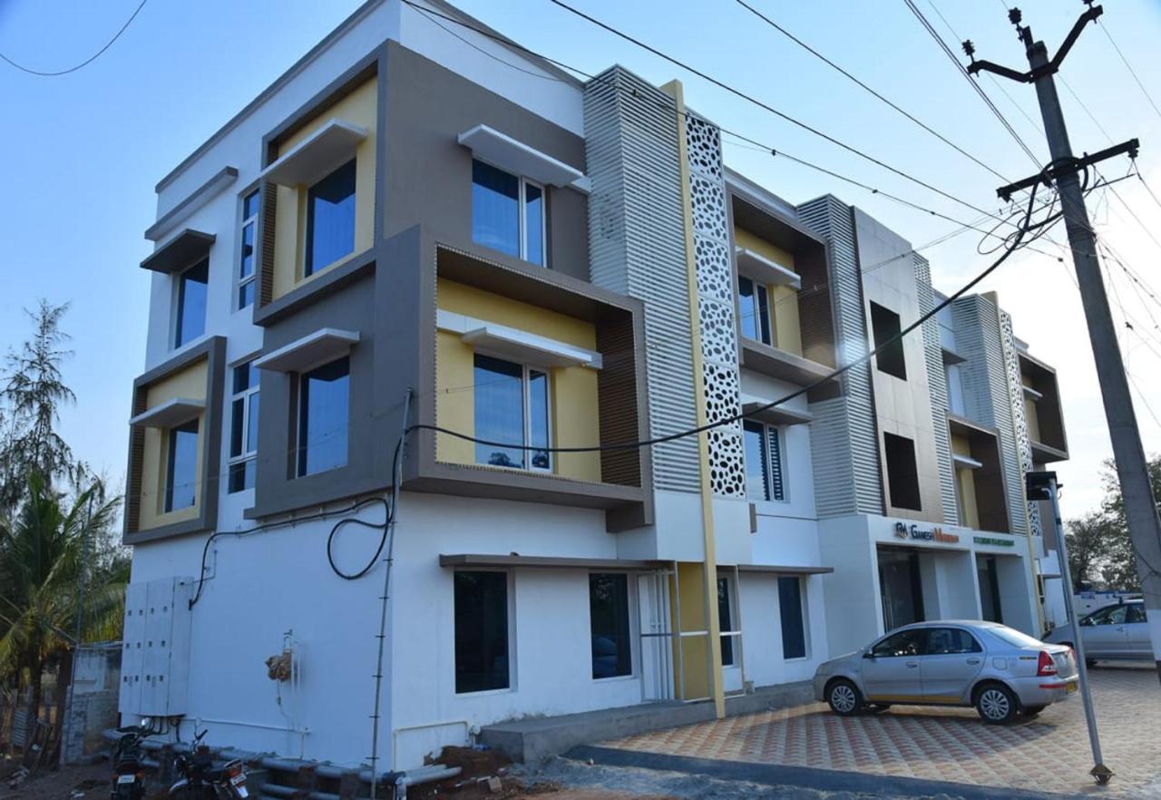 Ganesh Meridian Tiruppattur Extérieur photo